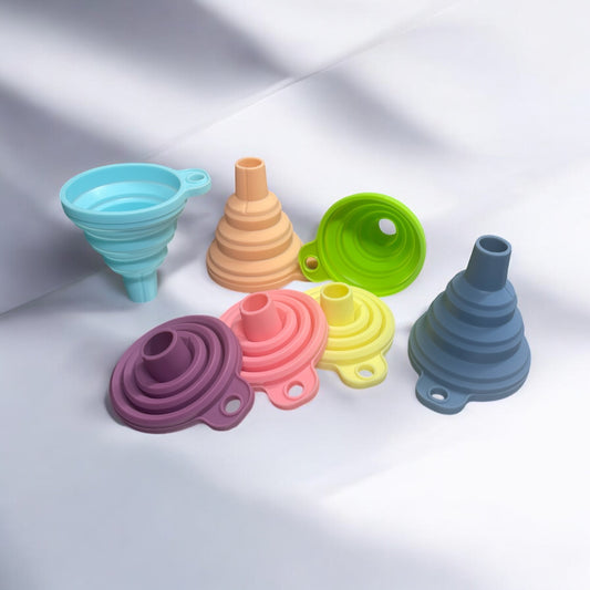 Dry Shampoo Funnel - Collapsible Reusable Silicone Funnel - Food Grade - Random Color - Fits All Bottle Sizes